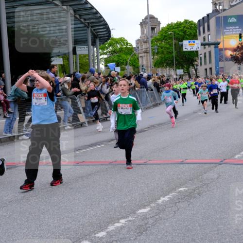 25.04.2026 - Das Zehntel Tim E. http://msf.ph/oto/9575912 25.04.2026 10:55:16 Ziel 5099, 5207, 5244, 5250, 5381, 5405, 5486, 5490, 5497, 5521, 5553, 5660, 5926, 5963, 5977, 5990, 6152, 6354, 6359, 6624, 6677, 6905, 6954, 6973, 7090, 7149, 7200, 7251, 7258, 7308, 7386, 7543, 7679, 7722, 7843, 8000 meine-sportfotos.de