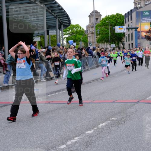 25.04.2026 - Das Zehntel Tim E. http://msf.ph/oto/9575913 25.04.2026 10:55:16 Ziel 5099, 5207, 5244, 5250, 5381, 5405, 5486, 5490, 5497, 5521, 5553, 5660, 5926, 5963, 5977, 5990, 6152, 6354, 6359, 6624, 6677, 6905, 6954, 6973, 7090, 7149, 7200, 7251, 7258, 7308, 7386, 7543, 7679, 7722, 7843, 8000 meine-sportfotos.de