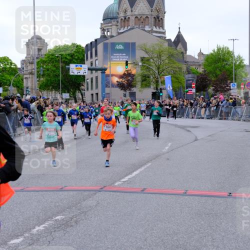 25.04.2026 - Das Zehntel Tim E. http://msf.ph/oto/9575920 25.04.2026 10:55:18 Ziel 5095, 5099, 5207, 5244, 5250, 5364, 5381, 5405, 5486, 5490, 5497, 5521, 5549, 5553, 5926, 5963, 5977, 5990, 6152, 6624, 6677, 6905, 6954, 6973, 7019, 7090, 7240, 7251, 7258, 7308, 7386, 7543, 7679, 7722, 7843, 7879, 8000 meine-sportfotos.de