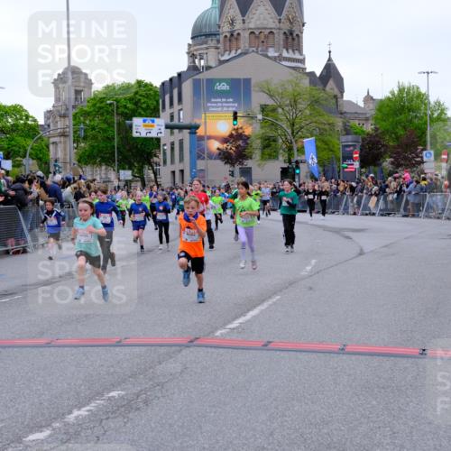 25.04.2026 - Das Zehntel Tim E. http://msf.ph/oto/9575921 25.04.2026 10:55:18 Ziel 5095, 5099, 5207, 5244, 5250, 5364, 5381, 5405, 5486, 5490, 5497, 5521, 5549, 5553, 5926, 5963, 5977, 5990, 6152, 6624, 6677, 6905, 6954, 6973, 7019, 7090, 7240, 7251, 7258, 7308, 7386, 7543, 7679, 7722, 7843, 7879, 8000 meine-sportfotos.de
