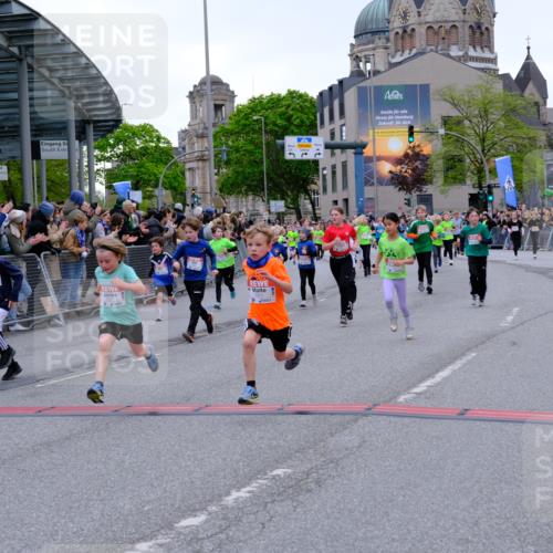 25.04.2026 - Das Zehntel Tim E. http://msf.ph/oto/9575927 25.04.2026 10:55:18 Ziel 5095, 5099, 5207, 5244, 5250, 5364, 5381, 5405, 5486, 5490, 5497, 5521, 5549, 5553, 5926, 5963, 5977, 5990, 6152, 6624, 6677, 6905, 6954, 6973, 7019, 7090, 7240, 7251, 7258, 7308, 7386, 7543, 7679, 7722, 7843, 7879, 8000 meine-sportfotos.de