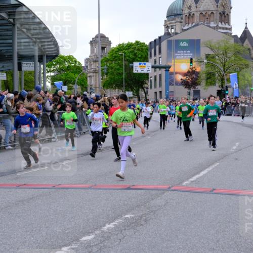 25.04.2026 - Das Zehntel Tim E. http://msf.ph/oto/9575938 25.04.2026 10:55:19 Ziel 5095, 5099, 5207, 5364, 5381, 5405, 5486, 5490, 5497, 5521, 5549, 5553, 5963, 5977, 6152, 6624, 6677, 6905, 7019, 7090, 7240, 7251, 7258, 7308, 7386, 7543, 7679, 7722, 7843, 7879, 8000 meine-sportfotos.de