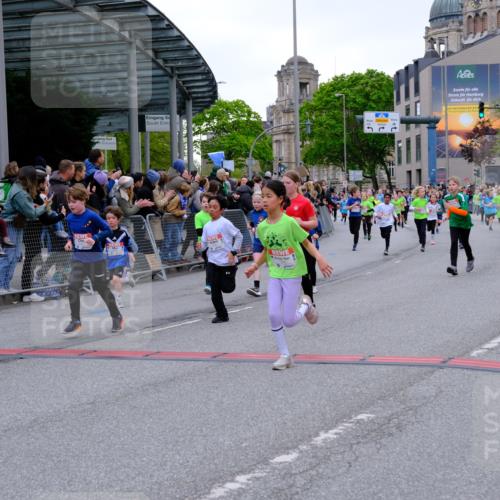 25.04.2026 - Das Zehntel Tim E. http://msf.ph/oto/9575940 25.04.2026 10:55:20 Ziel 5095, 5099, 5207, 5261, 5274, 5288, 5364, 5367, 5381, 5405, 5486, 5490, 5497, 5521, 5549, 5553, 5963, 5977, 6152, 6545, 6624, 6677, 6905, 7019, 7090, 7240, 7251, 7258, 7308, 7386, 7543, 7679, 7722, 7843, 7879, 8000 meine-sportfotos.de