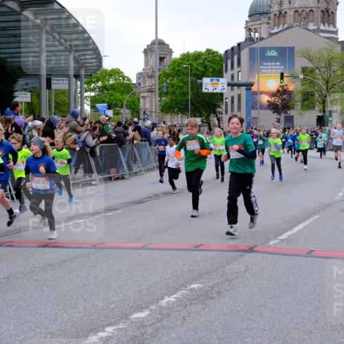 25.04.2026 - Das Zehntel Tim E. http://msf.ph/oto/9575952 25.04.2026 10:55:21 Ziel 5095, 5099, 5207, 5261, 5263, 5274, 5288, 5364, 5367, 5381, 5405, 5486, 5493, 5494, 5497, 5521, 5549, 5553, 5963, 5977, 6152, 6545, 6624, 6677, 6905, 7019, 7090, 7092, 7240, 7251, 7308, 7386, 7543, 7679, 7722, 7843, 7879, 8000, 8009 meine-sportfotos.de