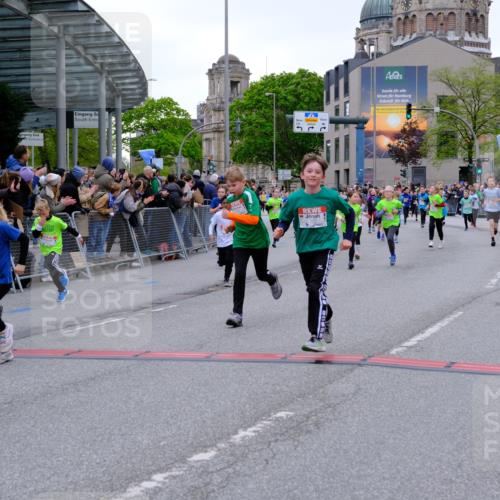 25.04.2026 - Das Zehntel Tim E. http://msf.ph/oto/9575955 25.04.2026 10:55:22 Ziel 5095, 5099, 5207, 5261, 5263, 5274, 5288, 5364, 5367, 5381, 5405, 5493, 5494, 5521, 5549, 5553, 5963, 5977, 6006, 6034, 6152, 6545, 6624, 6677, 6813, 6905, 7019, 7090, 7092, 7115, 7240, 7308, 7386, 7543, 7722, 7843, 7879, 8000, 8009 meine-sportfotos.de