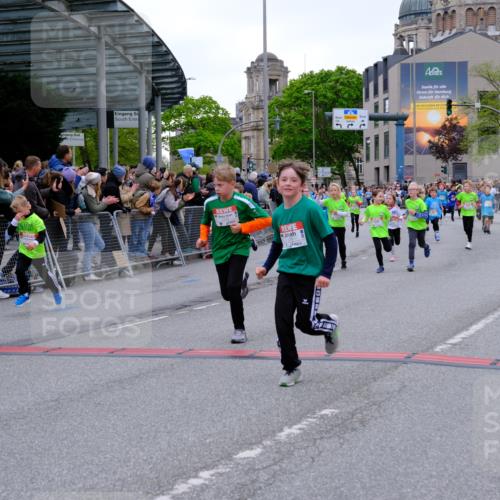 25.04.2026 - Das Zehntel Tim E. http://msf.ph/oto/9575959 25.04.2026 10:55:22 Ziel 5095, 5099, 5207, 5261, 5263, 5274, 5288, 5364, 5367, 5381, 5405, 5493, 5494, 5521, 5549, 5553, 5963, 5977, 6006, 6034, 6152, 6545, 6624, 6677, 6813, 6905, 7019, 7090, 7092, 7115, 7240, 7308, 7386, 7543, 7722, 7843, 7879, 8000, 8009 meine-sportfotos.de