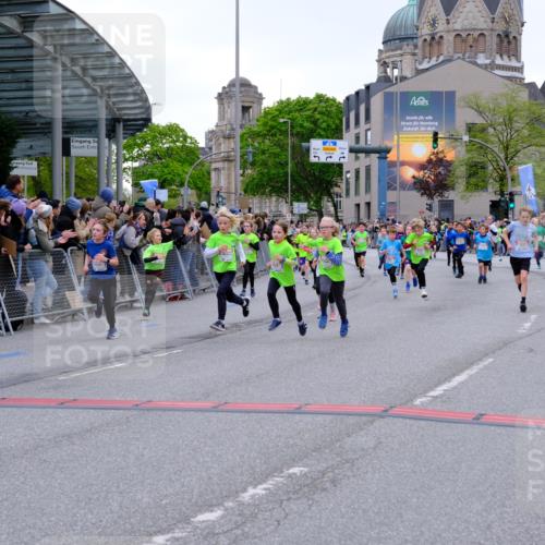 25.04.2026 - Das Zehntel Tim E. http://msf.ph/oto/9575964 25.04.2026 10:55:23 Ziel 5095, 5099, 5207, 5261, 5263, 5274, 5288, 5364, 5367, 5381, 5405, 5493, 5494, 5521, 5549, 5553, 5963, 5977, 6006, 6034, 6152, 6545, 6624, 6677, 6813, 7019, 7090, 7092, 7115, 7132, 7240, 7308, 7386, 7543, 7722, 7875, 7879, 8000, 8009 meine-sportfotos.de