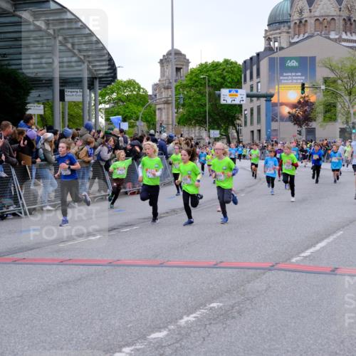 25.04.2026 - Das Zehntel Tim E. http://msf.ph/oto/9575966 25.04.2026 10:55:23 Ziel 5095, 5099, 5207, 5261, 5263, 5274, 5288, 5364, 5367, 5381, 5405, 5493, 5494, 5521, 5549, 5553, 5963, 5977, 6006, 6034, 6152, 6545, 6624, 6677, 6813, 7019, 7090, 7092, 7115, 7132, 7240, 7308, 7386, 7543, 7722, 7875, 7879, 8000, 8009 meine-sportfotos.de