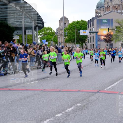 25.04.2026 - Das Zehntel Tim E. http://msf.ph/oto/9575967 25.04.2026 10:55:23 Ziel 5095, 5099, 5207, 5261, 5263, 5274, 5288, 5364, 5367, 5381, 5405, 5493, 5494, 5521, 5549, 5553, 5963, 5977, 6006, 6034, 6152, 6545, 6624, 6677, 6813, 7019, 7090, 7092, 7115, 7132, 7240, 7308, 7386, 7543, 7722, 7875, 7879, 8000, 8009 meine-sportfotos.de