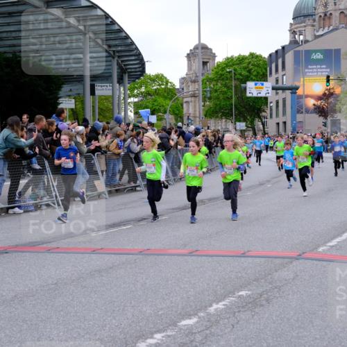 25.04.2026 - Das Zehntel Tim E. http://msf.ph/oto/9575969 25.04.2026 10:55:24 Ziel 5034, 5035, 5095, 5099, 5207, 5261, 5263, 5274, 5288, 5364, 5367, 5381, 5405, 5493, 5494, 5549, 5553, 5963, 5977, 6006, 6034, 6152, 6433, 6545, 6624, 6677, 6813, 7019, 7090, 7092, 7115, 7132, 7240, 7308, 7543, 7722, 7875, 7879, 8000, 8009 meine-sportfotos.de