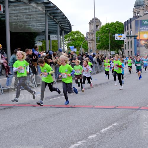 25.04.2026 - Das Zehntel Tim E. http://msf.ph/oto/9575974 25.04.2026 10:55:25 Ziel 5034, 5035, 5095, 5099, 5261, 5263, 5274, 5288, 5364, 5367, 5381, 5405, 5493, 5494, 5549, 5697, 5721, 5756, 5963, 5977, 6006, 6034, 6067, 6152, 6433, 6526, 6545, 6624, 6677, 6813, 6965, 7019, 7090, 7092, 7115, 7132, 7240, 7244, 7308, 7543, 7722, 7875, 7879, 8000, 8009 meine-sportfotos.de