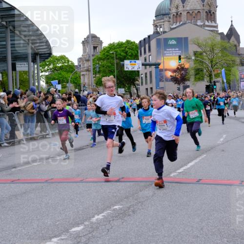 25.04.2026 - Das Zehntel Tim E. http://msf.ph/oto/9575994 25.04.2026 10:55:29 Ziel 5034, 5035, 5039, 5095, 5261, 5263, 5274, 5288, 5364, 5367, 5420, 5443, 5493, 5494, 5549, 5697, 5721, 5747, 5756, 5791, 6006, 6034, 6067, 6433, 6526, 6545, 6552, 6586, 6813, 6871, 6876, 6884, 6952, 6953, 6965, 6999, 7019, 7092, 7115, 7132, 7161, 7228, 7240, 7244, 7466, 7518, 7875, 7879, 8009 meine-sportfotos.de