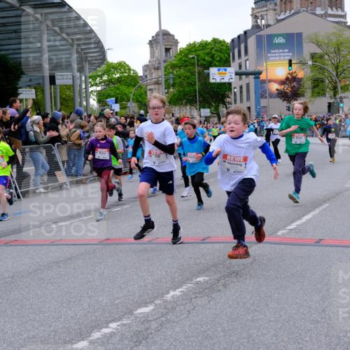 25.04.2026 - Das Zehntel Tim E. http://msf.ph/oto/9575996 25.04.2026 10:55:29 Ziel 5034, 5035, 5039, 5095, 5261, 5263, 5274, 5288, 5364, 5367, 5420, 5443, 5493, 5494, 5549, 5697, 5721, 5747, 5756, 5791, 6006, 6034, 6067, 6433, 6526, 6545, 6552, 6586, 6813, 6871, 6876, 6884, 6952, 6953, 6965, 6999, 7019, 7092, 7115, 7132, 7161, 7228, 7240, 7244, 7466, 7518, 7875, 7879, 8009 meine-sportfotos.de