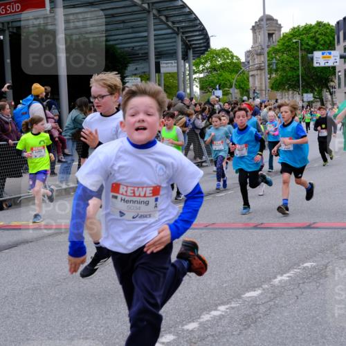 25.04.2026 - Das Zehntel Tim E. http://msf.ph/oto/9576002 25.04.2026 10:55:30 Ziel 5034, 5035, 5039, 5095, 5261, 5263, 5274, 5288, 5367, 5420, 5443, 5493, 5494, 5578, 5583, 5696, 5697, 5721, 5747, 5756, 5791, 6006, 6034, 6067, 6412, 6433, 6526, 6545, 6552, 6586, 6813, 6871, 6876, 6884, 6952, 6953, 6965, 6999, 7019, 7092, 7115, 7132, 7161, 7228, 7244, 7466, 7518, 7875, 8009 meine-sportfotos.de