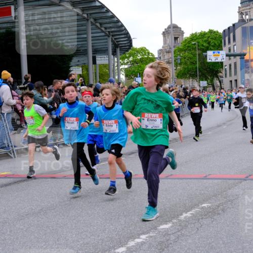 25.04.2026 - Das Zehntel Tim E. http://msf.ph/oto/9576008 25.04.2026 10:55:30 Ziel 5034, 5035, 5039, 5095, 5261, 5263, 5274, 5288, 5367, 5420, 5443, 5493, 5494, 5578, 5583, 5696, 5697, 5721, 5747, 5756, 5791, 6006, 6034, 6067, 6412, 6433, 6526, 6545, 6552, 6586, 6813, 6871, 6876, 6884, 6952, 6953, 6965, 6999, 7019, 7092, 7115, 7132, 7161, 7228, 7244, 7466, 7518, 7875, 8009 meine-sportfotos.de