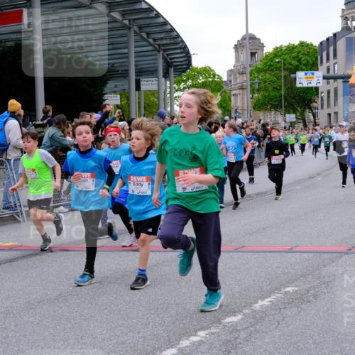 25.04.2026 - Das Zehntel Tim E. http://msf.ph/oto/9576009 25.04.2026 10:55:30 Ziel 5034, 5035, 5039, 5095, 5261, 5263, 5274, 5288, 5367, 5420, 5443, 5493, 5494, 5578, 5583, 5696, 5697, 5721, 5747, 5756, 5791, 6006, 6034, 6067, 6412, 6433, 6526, 6545, 6552, 6586, 6813, 6871, 6876, 6884, 6952, 6953, 6965, 6999, 7019, 7092, 7115, 7132, 7161, 7228, 7244, 7466, 7518, 7875, 8009 meine-sportfotos.de
