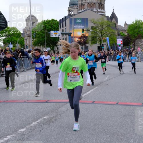 25.04.2026 - Das Zehntel Tim E. http://msf.ph/oto/9576016 25.04.2026 10:55:32 Ziel 5034, 5035, 5039, 5195, 5261, 5263, 5274, 5288, 5367, 5420, 5443, 5493, 5494, 5578, 5583, 5696, 5697, 5721, 5747, 5756, 5791, 6006, 6034, 6067, 6412, 6433, 6526, 6545, 6552, 6586, 6813, 6871, 6876, 6884, 6952, 6953, 6965, 6999, 7092, 7115, 7132, 7161, 7228, 7244, 7466, 7518, 7835, 7875, 8009 meine-sportfotos.de