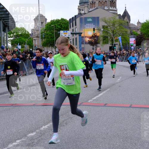 25.04.2026 - Das Zehntel Tim E. http://msf.ph/oto/9576018 25.04.2026 10:55:32 Ziel 5034, 5035, 5039, 5195, 5261, 5263, 5274, 5288, 5367, 5420, 5443, 5493, 5494, 5578, 5583, 5696, 5697, 5721, 5747, 5756, 5791, 6006, 6034, 6067, 6412, 6433, 6526, 6545, 6552, 6586, 6813, 6871, 6876, 6884, 6952, 6953, 6965, 6999, 7092, 7115, 7132, 7161, 7228, 7244, 7466, 7518, 7835, 7875, 8009 meine-sportfotos.de