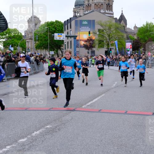 25.04.2026 - Das Zehntel Tim E. http://msf.ph/oto/9576020 25.04.2026 10:55:33 Ziel 5034, 5035, 5039, 5195, 5263, 5420, 5443, 5493, 5494, 5578, 5583, 5696, 5697, 5721, 5747, 5756, 5791, 6006, 6034, 6067, 6412, 6433, 6526, 6552, 6586, 6813, 6871, 6876, 6884, 6952, 6953, 6965, 6999, 7092, 7115, 7132, 7161, 7228, 7244, 7466, 7518, 7835, 7875, 8009 meine-sportfotos.de