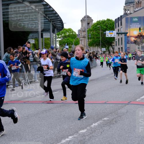25.04.2026 - Das Zehntel Tim E. http://msf.ph/oto/9576027 25.04.2026 10:55:33 Ziel 5034, 5035, 5039, 5195, 5263, 5420, 5443, 5493, 5494, 5578, 5583, 5696, 5697, 5721, 5747, 5756, 5791, 6006, 6034, 6067, 6412, 6433, 6526, 6552, 6586, 6813, 6871, 6876, 6884, 6952, 6953, 6965, 6999, 7092, 7115, 7132, 7161, 7228, 7244, 7466, 7518, 7835, 7875, 8009 meine-sportfotos.de