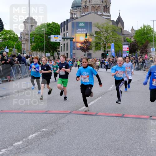 25.04.2026 - Das Zehntel Tim E. http://msf.ph/oto/9576030 25.04.2026 10:55:34 Ziel 5034, 5035, 5039, 5195, 5420, 5443, 5578, 5583, 5696, 5697, 5721, 5747, 5756, 5790, 5791, 6006, 6034, 6067, 6412, 6433, 6526, 6552, 6586, 6813, 6871, 6876, 6884, 6946, 6952, 6953, 6965, 6999, 7115, 7132, 7161, 7228, 7244, 7466, 7518, 7835, 7875 meine-sportfotos.de