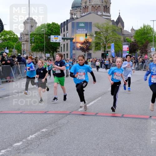 25.04.2026 - Das Zehntel Tim E. http://msf.ph/oto/9576031 25.04.2026 10:55:34 Ziel 5034, 5035, 5039, 5195, 5420, 5443, 5578, 5583, 5696, 5697, 5721, 5747, 5756, 5790, 5791, 6006, 6034, 6067, 6412, 6433, 6526, 6552, 6586, 6813, 6871, 6876, 6884, 6946, 6952, 6953, 6965, 6999, 7115, 7132, 7161, 7228, 7244, 7466, 7518, 7835, 7875 meine-sportfotos.de