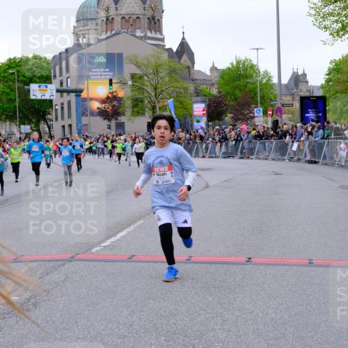 25.04.2026 - Das Zehntel Tim E. http://msf.ph/oto/9576039 25.04.2026 10:55:36 Ziel 5034, 5035, 5039, 5195, 5420, 5443, 5578, 5583, 5696, 5697, 5721, 5747, 5756, 5790, 5791, 6010, 6025, 6067, 6412, 6433, 6526, 6552, 6586, 6871, 6876, 6884, 6939, 6946, 6952, 6953, 6965, 6999, 7161, 7228, 7244, 7466, 7518, 7835 meine-sportfotos.de