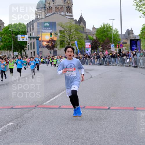 25.04.2026 - Das Zehntel Tim E. http://msf.ph/oto/9576040 25.04.2026 10:55:36 Ziel 5034, 5035, 5039, 5195, 5420, 5443, 5578, 5583, 5696, 5697, 5721, 5747, 5756, 5790, 5791, 6010, 6025, 6067, 6412, 6433, 6526, 6552, 6586, 6871, 6876, 6884, 6939, 6946, 6952, 6953, 6965, 6999, 7161, 7228, 7244, 7466, 7518, 7835 meine-sportfotos.de
