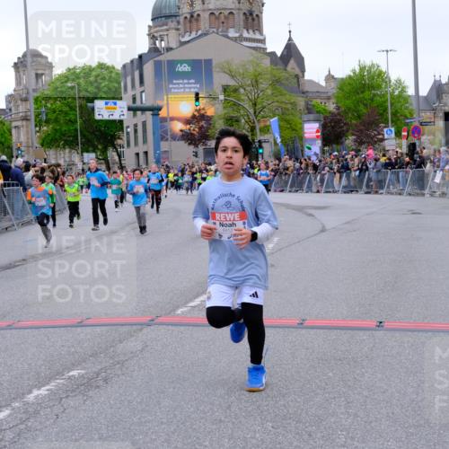 25.04.2026 - Das Zehntel Tim E. http://msf.ph/oto/9576042 25.04.2026 10:55:36 Ziel 5034, 5035, 5039, 5195, 5420, 5443, 5578, 5583, 5696, 5697, 5721, 5747, 5756, 5790, 5791, 6010, 6025, 6067, 6412, 6433, 6526, 6552, 6586, 6871, 6876, 6884, 6939, 6946, 6952, 6953, 6965, 6999, 7161, 7228, 7244, 7466, 7518, 7835 meine-sportfotos.de