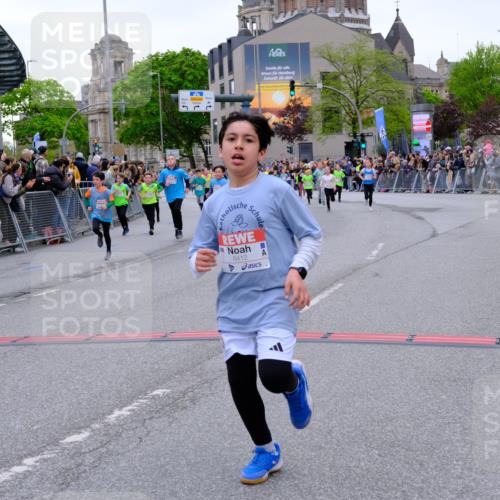 25.04.2026 - Das Zehntel Tim E. http://msf.ph/oto/9576045 25.04.2026 10:55:36 Ziel 5034, 5035, 5039, 5195, 5420, 5443, 5578, 5583, 5696, 5697, 5721, 5747, 5756, 5790, 5791, 6010, 6025, 6067, 6412, 6433, 6526, 6552, 6586, 6871, 6876, 6884, 6939, 6946, 6952, 6953, 6965, 6999, 7161, 7228, 7244, 7466, 7518, 7835 meine-sportfotos.de