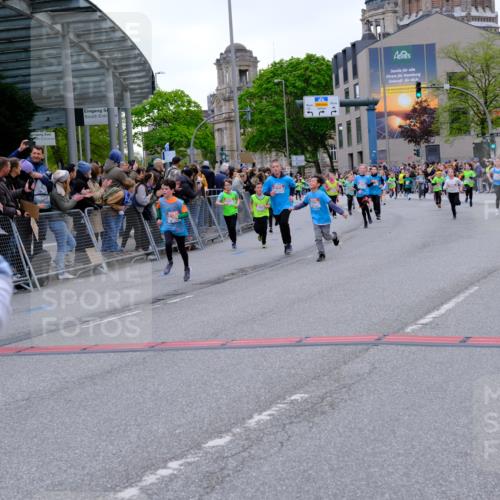 25.04.2026 - Das Zehntel Tim E. http://msf.ph/oto/9576047 25.04.2026 10:55:37 Ziel 5039, 5195, 5420, 5443, 5578, 5583, 5696, 5697, 5721, 5747, 5756, 5790, 5791, 5978, 6010, 6025, 6067, 6074, 6412, 6526, 6552, 6586, 6871, 6876, 6884, 6886, 6939, 6946, 6952, 6953, 6965, 6999, 7161, 7228, 7244, 7466, 7518, 7835, 7903, 8007 meine-sportfotos.de