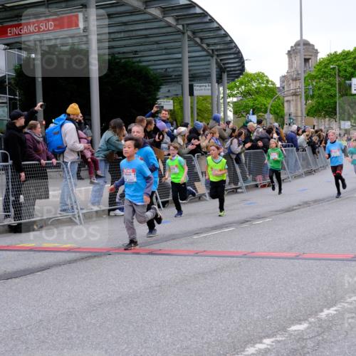 25.04.2026 - Das Zehntel Tim E. http://msf.ph/oto/9576062 25.04.2026 10:55:39 Ziel 5039, 5195, 5226, 5229, 5420, 5443, 5578, 5583, 5696, 5741, 5747, 5790, 5791, 5872, 5978, 6010, 6025, 6074, 6093, 6412, 6552, 6586, 6871, 6876, 6884, 6886, 6939, 6946, 6952, 6953, 6999, 7228, 7518, 7835, 7903, 8007 meine-sportfotos.de