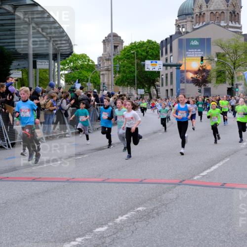 25.04.2026 - Das Zehntel Tim E. http://msf.ph/oto/9576073 25.04.2026 10:55:41 Ziel 5195, 5226, 5229, 5257, 5420, 5576, 5578, 5583, 5696, 5741, 5790, 5872, 5978, 6010, 6014, 6025, 6074, 6093, 6385, 6412, 6871, 6876, 6884, 6886, 6939, 6946, 7267, 7835, 7903, 8007 meine-sportfotos.de