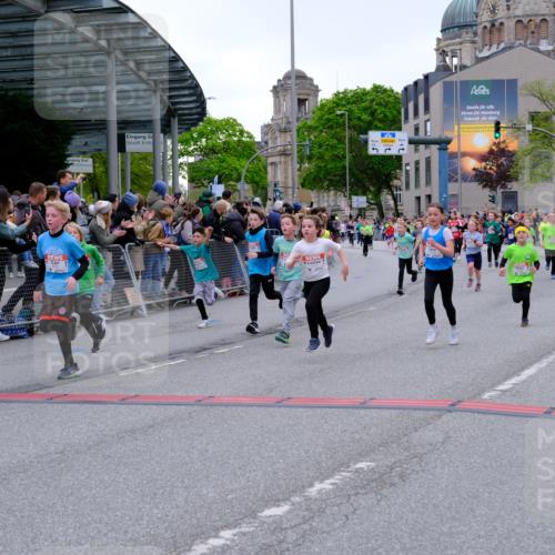 25.04.2026 - Das Zehntel Tim E. http://msf.ph/oto/9576075 25.04.2026 10:55:41 Ziel 5195, 5226, 5229, 5257, 5420, 5576, 5578, 5583, 5696, 5741, 5790, 5872, 5978, 6010, 6014, 6025, 6074, 6093, 6385, 6412, 6871, 6876, 6884, 6886, 6939, 6946, 7267, 7835, 7903, 8007 meine-sportfotos.de