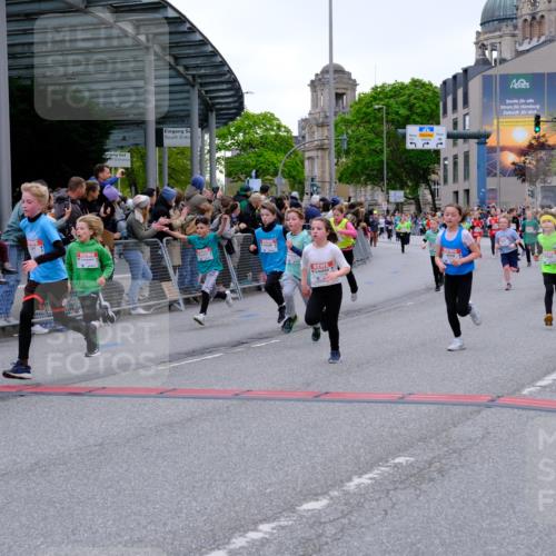 25.04.2026 - Das Zehntel Tim E. http://msf.ph/oto/9576077 25.04.2026 10:55:42 Ziel 5195, 5226, 5229, 5257, 5576, 5578, 5583, 5696, 5741, 5790, 5872, 5978, 6010, 6014, 6025, 6074, 6093, 6385, 6412, 6429, 6886, 6939, 6946, 7267, 7827, 7835, 7903, 8007 meine-sportfotos.de