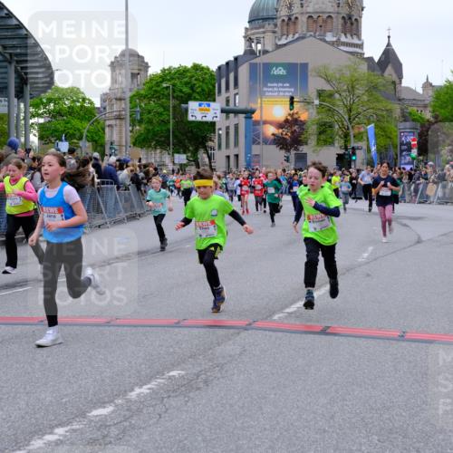 25.04.2026 - Das Zehntel Tim E. http://msf.ph/oto/9576085 25.04.2026 10:55:43 Ziel 5195, 5226, 5229, 5257, 5576, 5741, 5790, 5872, 5978, 6010, 6014, 6025, 6074, 6093, 6385, 6429, 6886, 6939, 6946, 7267, 7801, 7803, 7827, 7835, 7903, 8007 meine-sportfotos.de