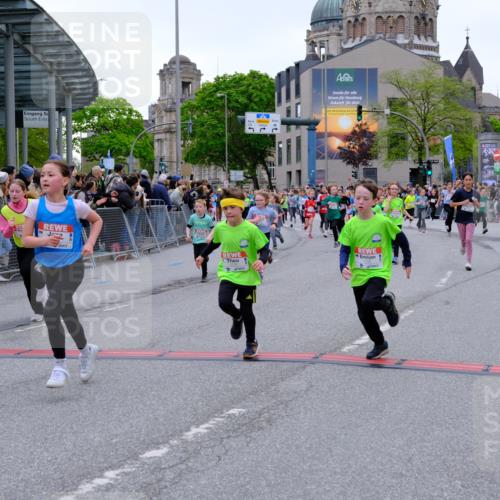 25.04.2026 - Das Zehntel Tim E. http://msf.ph/oto/9576087 25.04.2026 10:55:43 Ziel 5195, 5226, 5229, 5257, 5576, 5741, 5790, 5872, 5978, 6010, 6014, 6025, 6074, 6093, 6385, 6429, 6886, 6939, 6946, 7267, 7801, 7803, 7827, 7835, 7903, 8007 meine-sportfotos.de