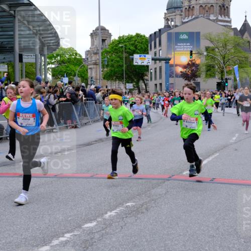 25.04.2026 - Das Zehntel Tim E. http://msf.ph/oto/9576088 25.04.2026 10:55:43 Ziel 5195, 5226, 5229, 5257, 5576, 5741, 5790, 5872, 5978, 6010, 6014, 6025, 6074, 6093, 6385, 6429, 6886, 6939, 6946, 7267, 7801, 7803, 7827, 7835, 7903, 8007 meine-sportfotos.de
