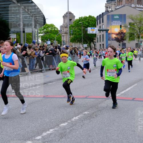 25.04.2026 - Das Zehntel Tim E. http://msf.ph/oto/9576090 25.04.2026 10:55:43 Ziel 5195, 5226, 5229, 5257, 5576, 5741, 5790, 5872, 5978, 6010, 6014, 6025, 6074, 6093, 6385, 6429, 6886, 6939, 6946, 7267, 7801, 7803, 7827, 7835, 7903, 8007 meine-sportfotos.de