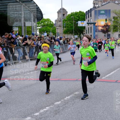 25.04.2026 - Das Zehntel Tim E. http://msf.ph/oto/9576092 25.04.2026 10:55:44 Ziel 5226, 5229, 5257, 5513, 5576, 5741, 5790, 5872, 5978, 6010, 6014, 6025, 6074, 6093, 6224, 6385, 6429, 6886, 6939, 6946, 7267, 7288, 7801, 7803, 7827, 7835, 7903, 8007 meine-sportfotos.de