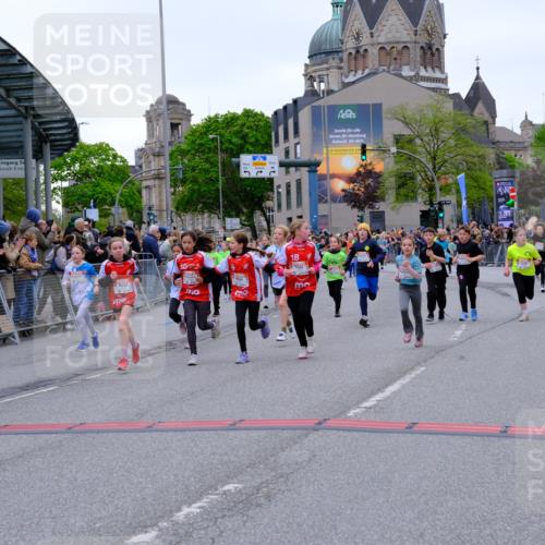 25.04.2026 - Das Zehntel Tim E. http://msf.ph/oto/9576123 25.04.2026 10:55:49 Ziel 5226, 5229, 5257, 5319, 5322, 5325, 5326, 5342, 5507, 5511, 5513, 5576, 5741, 5872, 5978, 6014, 6074, 6093, 6189, 6224, 6385, 6429, 6663, 6713, 6886, 6989, 7005, 7131, 7250, 7267, 7288, 7319, 7468, 7592, 7702, 7712, 7715, 7801, 7803, 7827, 7903, 8007 meine-sportfotos.de