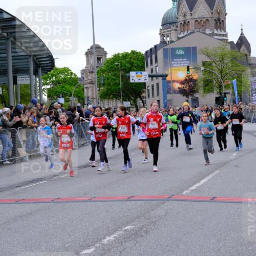 25.04.2026 - Das Zehntel Tim E. http://msf.ph/oto/9576125 25.04.2026 10:55:50 Ziel 5226, 5229, 5257, 5319, 5322, 5325, 5326, 5342, 5495, 5505, 5507, 5511, 5513, 5576, 5644, 5741, 5872, 6014, 6093, 6189, 6224, 6385, 6429, 6663, 6713, 6989, 7005, 7131, 7250, 7267, 7288, 7319, 7468, 7592, 7702, 7712, 7715, 7801, 7803, 7827 meine-sportfotos.de