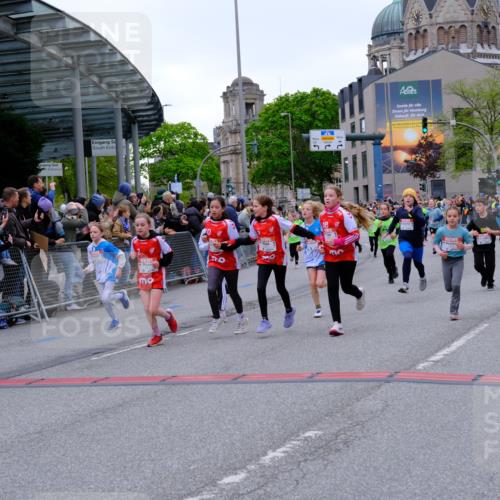 25.04.2026 - Das Zehntel Tim E. http://msf.ph/oto/9576128 25.04.2026 10:55:50 Ziel 5226, 5229, 5257, 5319, 5322, 5325, 5326, 5342, 5495, 5505, 5507, 5511, 5513, 5576, 5644, 5741, 5872, 6014, 6093, 6189, 6224, 6385, 6429, 6663, 6713, 6989, 7005, 7131, 7250, 7267, 7288, 7319, 7468, 7592, 7702, 7712, 7715, 7801, 7803, 7827 meine-sportfotos.de