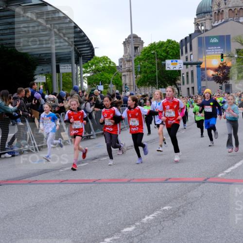 25.04.2026 - Das Zehntel Tim E. http://msf.ph/oto/9576130 25.04.2026 10:55:50 Ziel 5226, 5229, 5257, 5319, 5322, 5325, 5326, 5342, 5495, 5505, 5507, 5511, 5513, 5576, 5644, 5741, 5872, 6014, 6093, 6189, 6224, 6385, 6429, 6663, 6713, 6989, 7005, 7131, 7250, 7267, 7288, 7319, 7468, 7592, 7702, 7712, 7715, 7801, 7803, 7827 meine-sportfotos.de