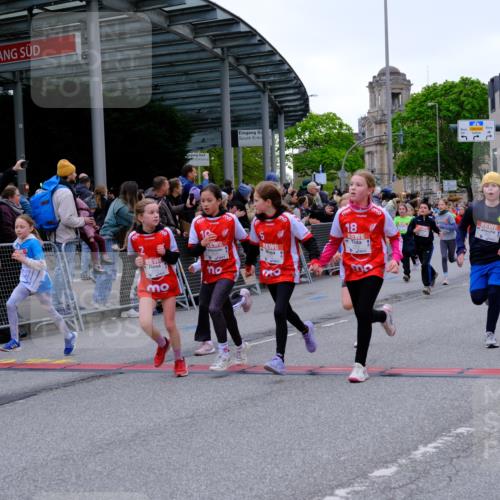 25.04.2026 - Das Zehntel Tim E. http://msf.ph/oto/9576138 25.04.2026 10:55:51 Ziel 5257, 5319, 5322, 5325, 5326, 5342, 5495, 5505, 5507, 5511, 5513, 5576, 5644, 6011, 6013, 6014, 6031, 6093, 6189, 6224, 6385, 6429, 6663, 6713, 6989, 7005, 7131, 7250, 7267, 7288, 7319, 7368, 7369, 7468, 7592, 7702, 7712, 7715, 7801, 7803, 7827 meine-sportfotos.de