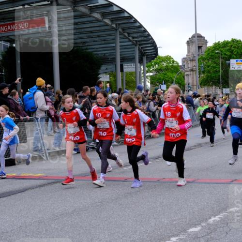 25.04.2026 - Das Zehntel Tim E. http://msf.ph/oto/9576139 25.04.2026 10:55:51 Ziel 5257, 5319, 5322, 5325, 5326, 5342, 5495, 5505, 5507, 5511, 5513, 5576, 5644, 6011, 6013, 6014, 6031, 6093, 6189, 6224, 6385, 6429, 6663, 6713, 6989, 7005, 7131, 7250, 7267, 7288, 7319, 7368, 7369, 7468, 7592, 7702, 7712, 7715, 7801, 7803, 7827 meine-sportfotos.de