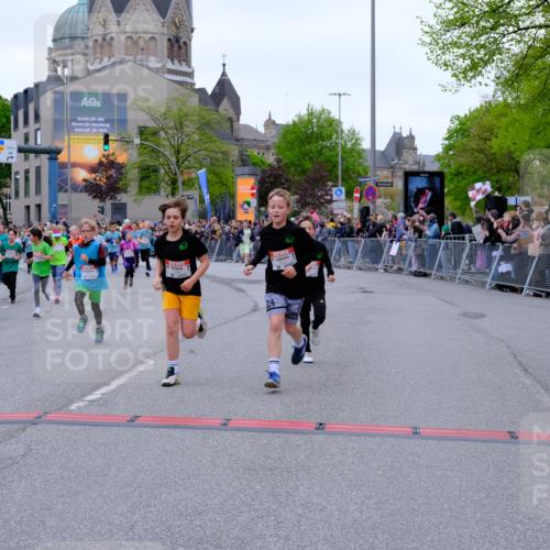 25.04.2026 - Das Zehntel Tim E. http://msf.ph/oto/9576154 25.04.2026 10:55:54 Ziel 5080, 5270, 5319, 5322, 5325, 5326, 5342, 5495, 5505, 5507, 5511, 5513, 5644, 5870, 6011, 6013, 6031, 6189, 6224, 6429, 6663, 6705, 6713, 6989, 7005, 7131, 7250, 7266, 7288, 7309, 7310, 7317, 7319, 7368, 7369, 7389, 7468, 7592, 7638, 7702, 7712, 7715, 7801, 7803, 7827, 7842, 7878, 8066 meine-sportfotos.de