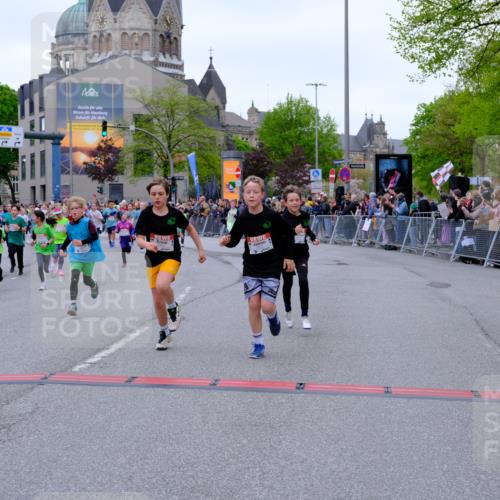 25.04.2026 - Das Zehntel Tim E. http://msf.ph/oto/9576155 25.04.2026 10:55:54 Ziel 5080, 5270, 5319, 5322, 5325, 5326, 5342, 5495, 5505, 5507, 5511, 5513, 5644, 5870, 6011, 6013, 6031, 6189, 6224, 6429, 6663, 6705, 6713, 6989, 7005, 7131, 7250, 7266, 7288, 7309, 7310, 7317, 7319, 7368, 7369, 7389, 7468, 7592, 7638, 7702, 7712, 7715, 7801, 7803, 7827, 7842, 7878, 8066 meine-sportfotos.de