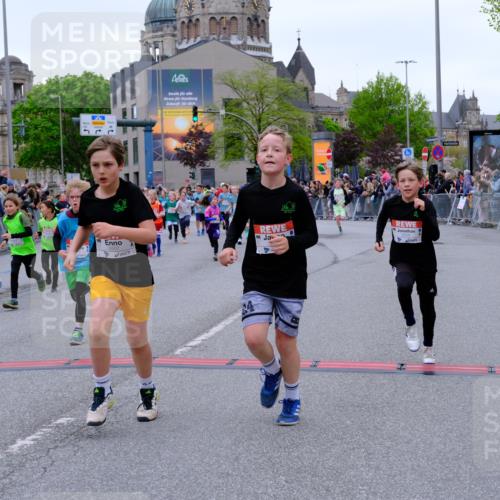 25.04.2026 - Das Zehntel Tim E. http://msf.ph/oto/9576164 25.04.2026 10:55:55 Ziel 5080, 5270, 5319, 5322, 5325, 5326, 5342, 5495, 5505, 5507, 5511, 5513, 5644, 5646, 5870, 6011, 6013, 6031, 6189, 6224, 6663, 6702, 6705, 6713, 6989, 7005, 7074, 7131, 7250, 7266, 7288, 7309, 7310, 7317, 7319, 7368, 7369, 7389, 7468, 7592, 7638, 7702, 7712, 7715, 7801, 7803, 7821, 7842, 7878, 8012, 8066 meine-sportfotos.de