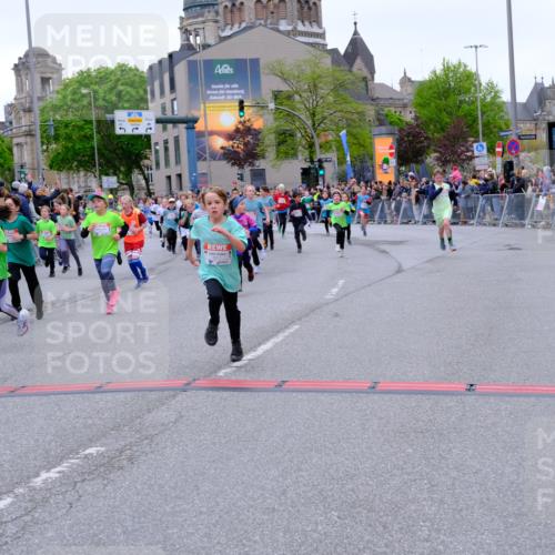 25.04.2026 - Das Zehntel Tim E. http://msf.ph/oto/9576169 25.04.2026 10:55:56 Ziel 5080, 5270, 5319, 5322, 5325, 5326, 5342, 5495, 5505, 5507, 5511, 5513, 5585, 5644, 5646, 5870, 6011, 6013, 6031, 6189, 6224, 6663, 6702, 6705, 6713, 6989, 7005, 7074, 7131, 7250, 7266, 7288, 7309, 7310, 7317, 7319, 7368, 7369, 7389, 7468, 7592, 7638, 7702, 7712, 7715, 7821, 7842, 7878, 8012, 8066 meine-sportfotos.de
